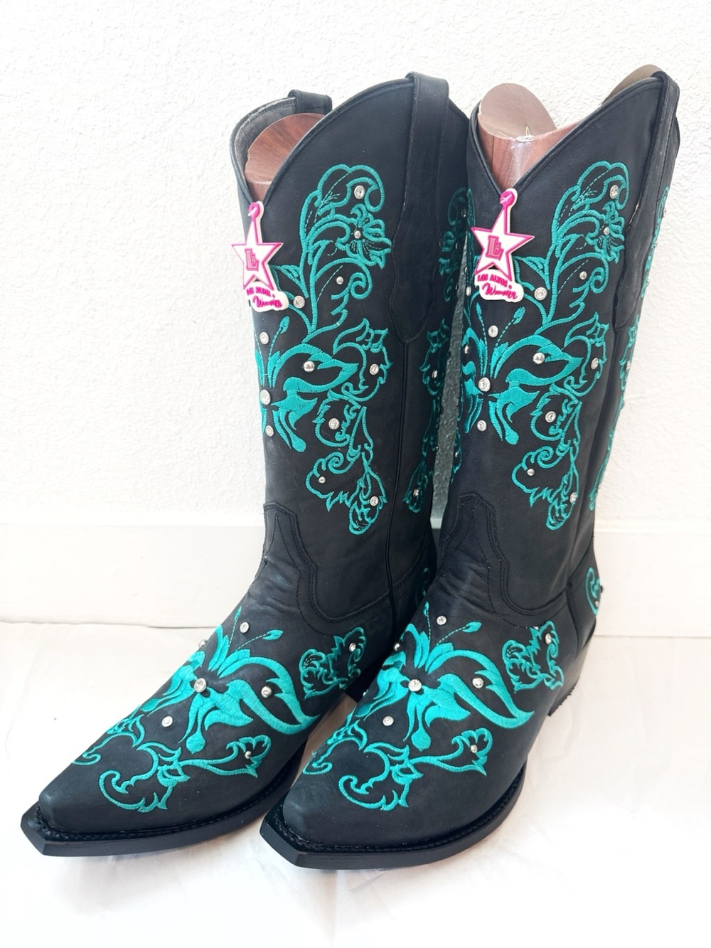 Los Altos Women’s Embroidered Crystal Stud Cowboy Boots NEW Black Leather 10